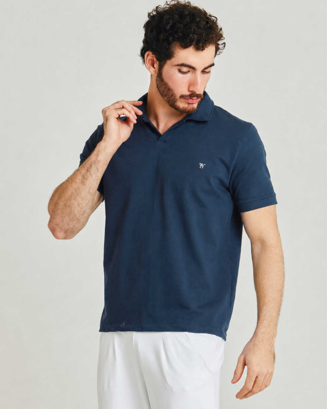 Polo Riviera masculina em algodão com bordado Wintors & Caaines