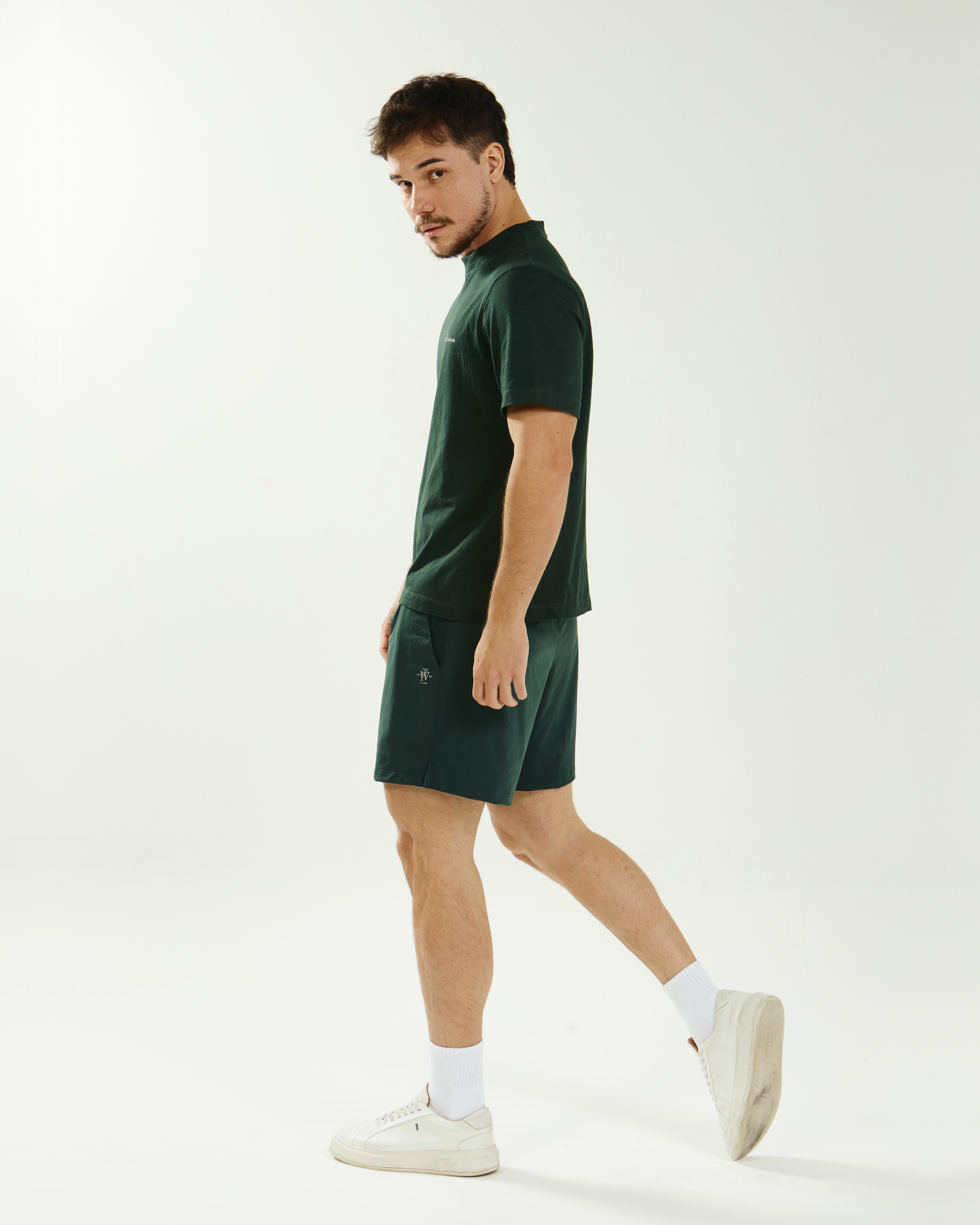 Short Masculino SportClub com Compressão Interna e Bolso