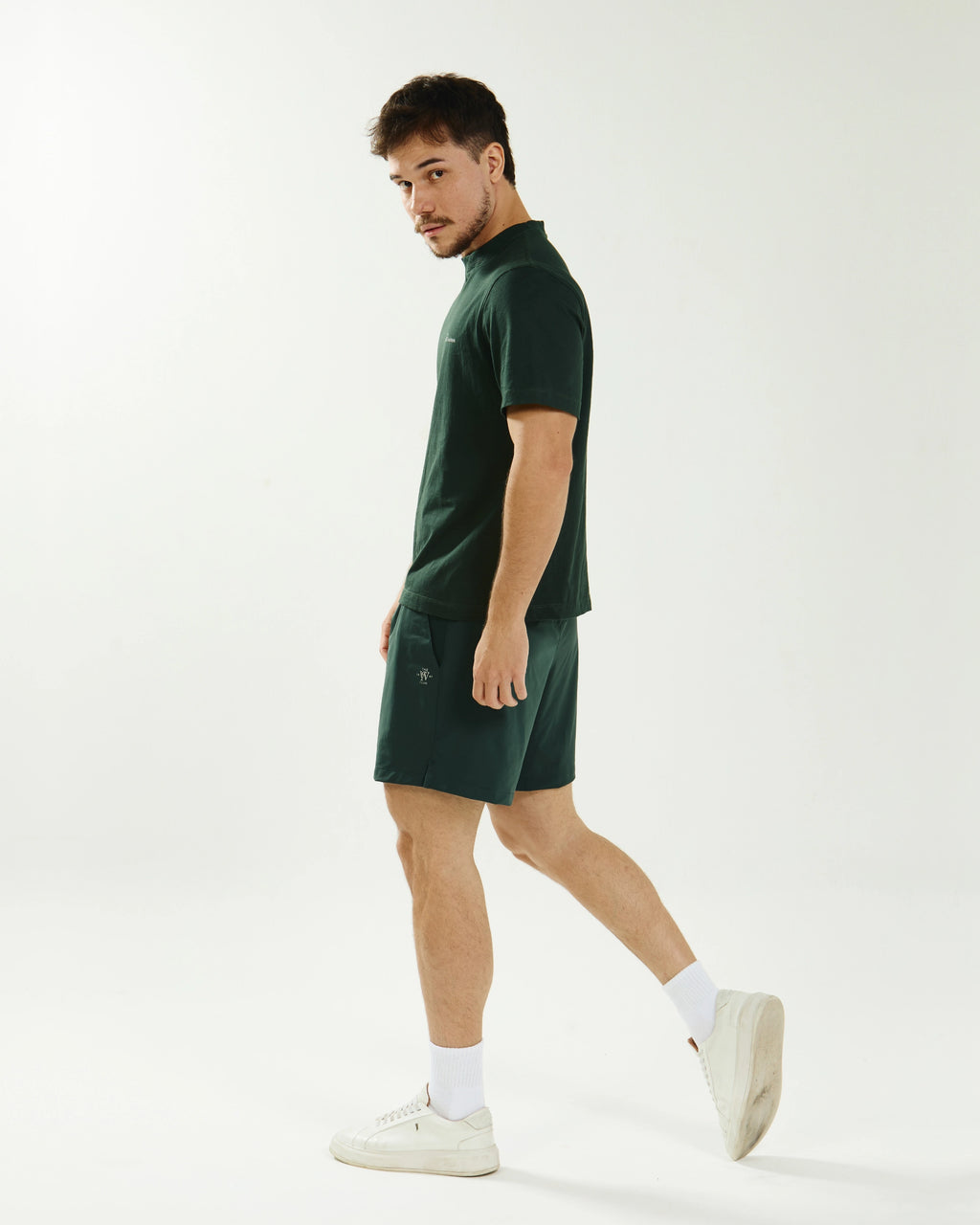 Short Masculino SportClub com Compressão Interna e Bolso