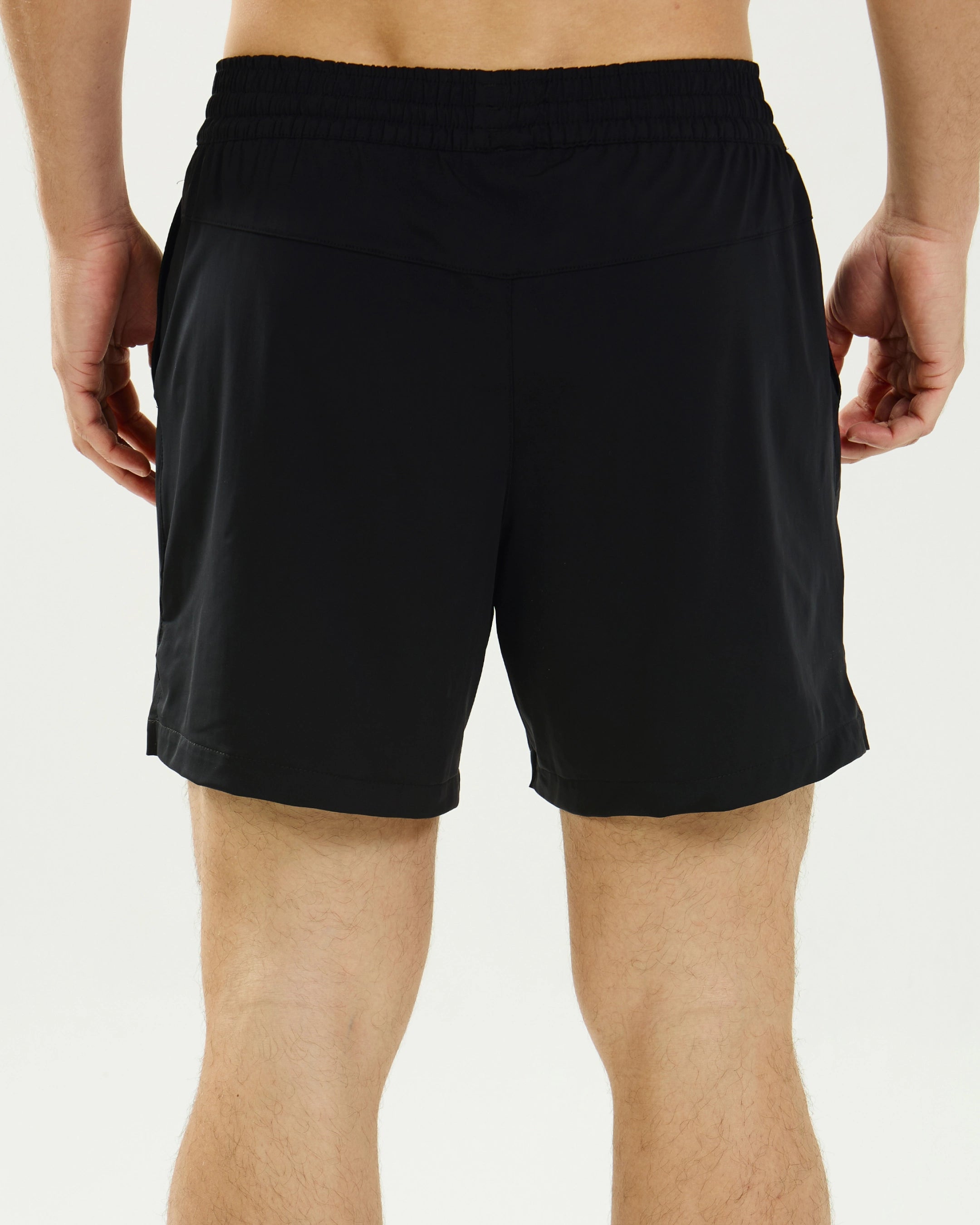 Short Masculino SportClub com Compressão Interna e Bolso