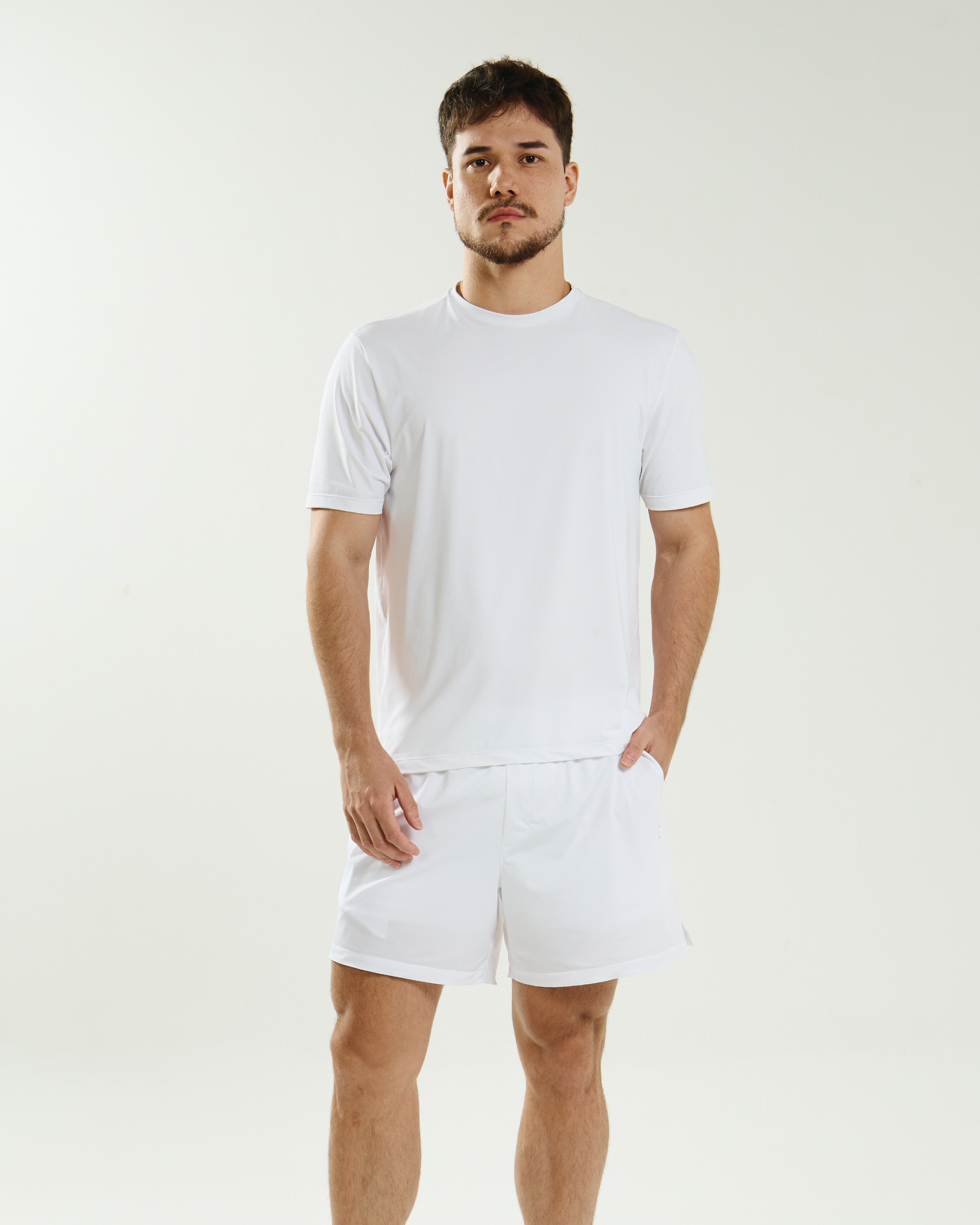 Short Masculino SportClub com Compressão Interna e Bolso