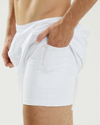 Short Masculino SportClub com Compressão Interna e Bolso