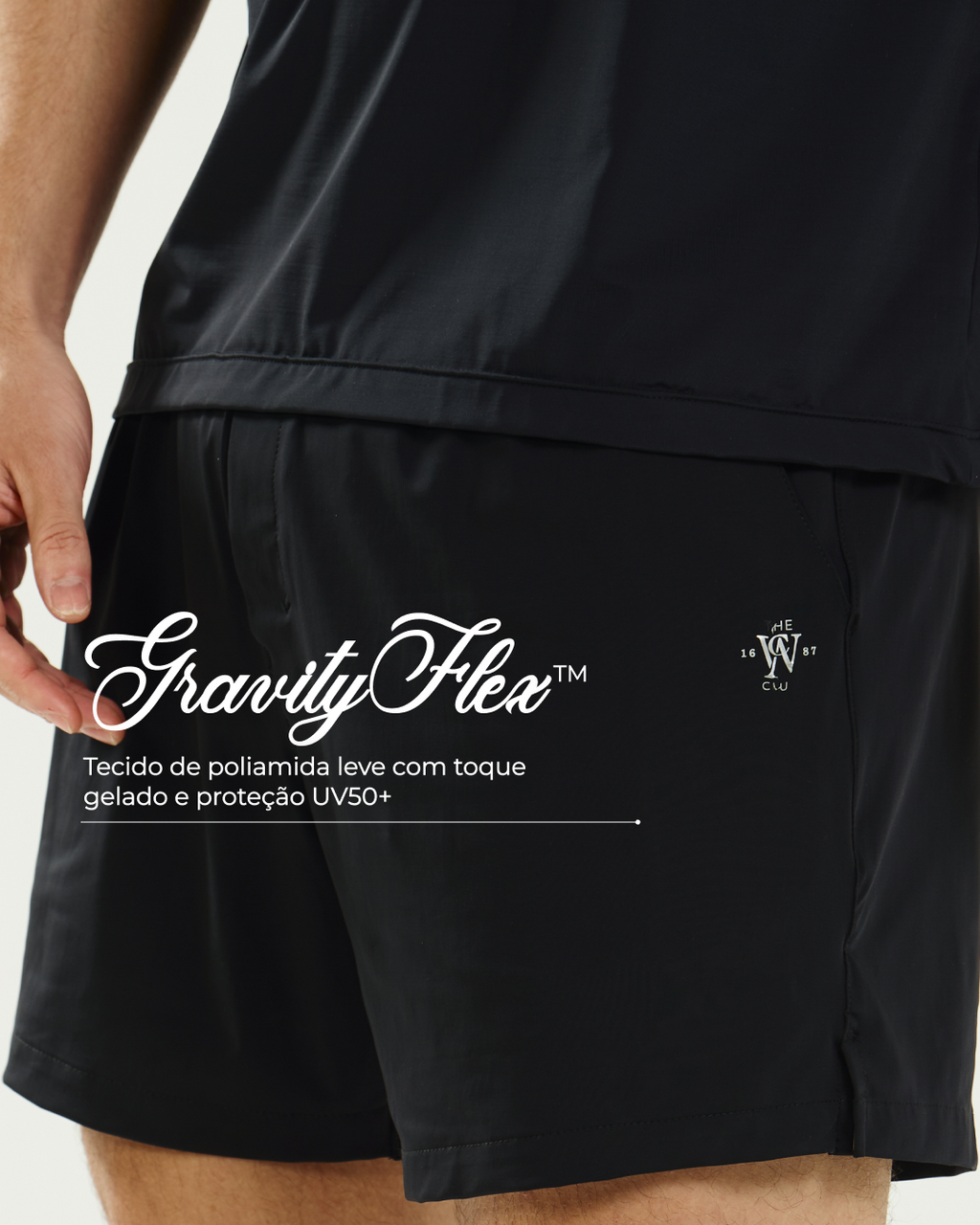 Short Masculino SportClub com Compressão Interna e Bolso