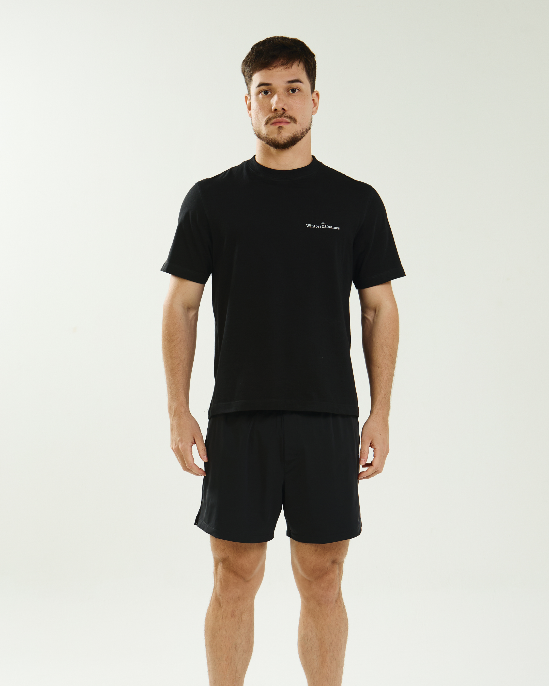 Short Masculino SportClub com Compressão Interna e Bolso