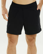 Short Masculino SportClub com Compressão Interna e Bolso